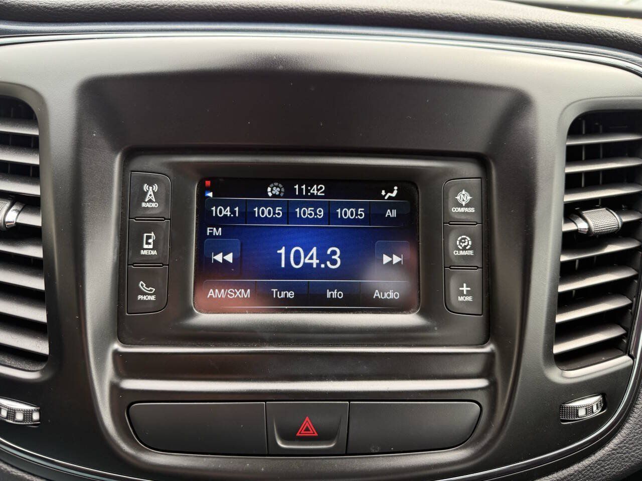 Used 2017 Chrysler 200 S FWD image 16
