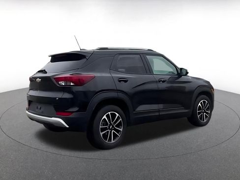 Used 2025 Chevrolet TrailBlazer LT image 11