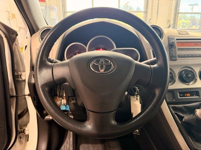 Used 2009 Toyota Matrix FWD image 9