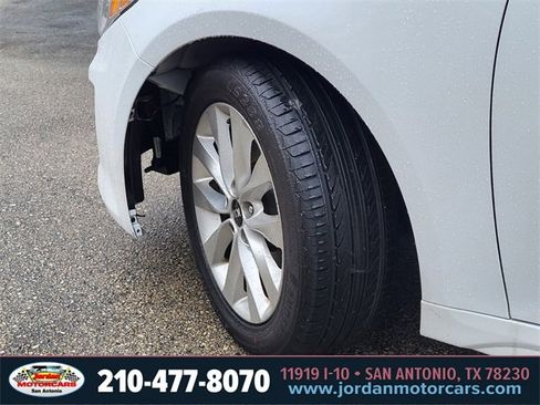 Used 2018 Kia Optima LX w/ 17" Alloy Wheels Package image 26