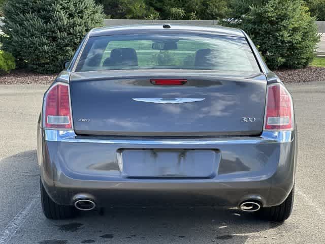 Used 2014 Chrysler 300 AWD w/ Driver Convenience Group image 4