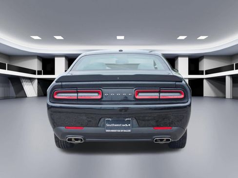 Used 2023 Dodge Challenger SXT RWD image 5