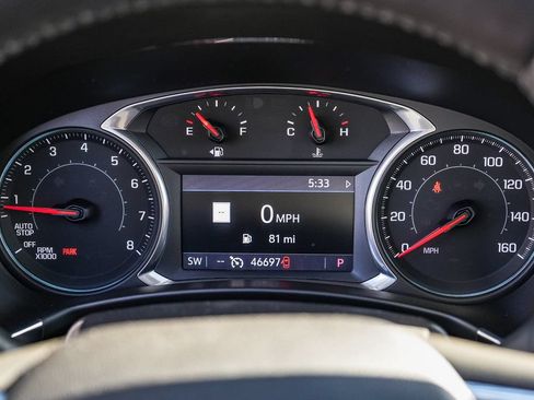 Used 2020 Chevrolet Equinox Premier FWD image 23