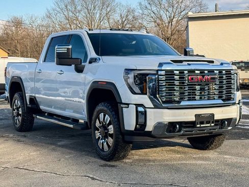 Used 2025 GMC Sierra 2500 Denali w/ Technology Package image 1