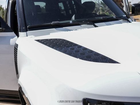 Used 2023 Land Rover Defender 90 X-Dynamic SE image 73