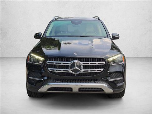 Used 2024 Mercedes-Benz GLE 450e 4MATIC image 2
