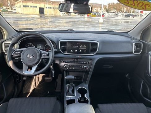 Used 2022 Kia Sportage LX image 23