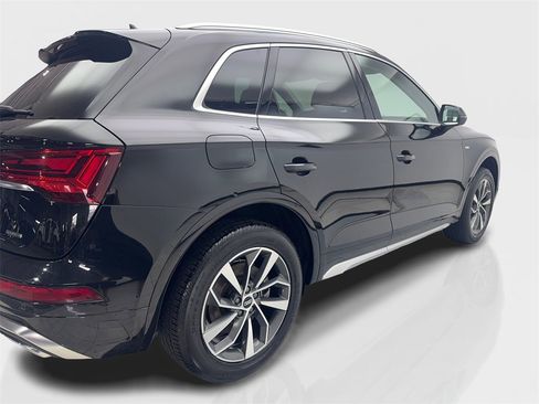 Used 2022 Audi Q5 2.0T Premium w/ Convenience Package image 13