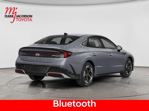 Used 2026 Hyundai Sonata SEL FWD image 3