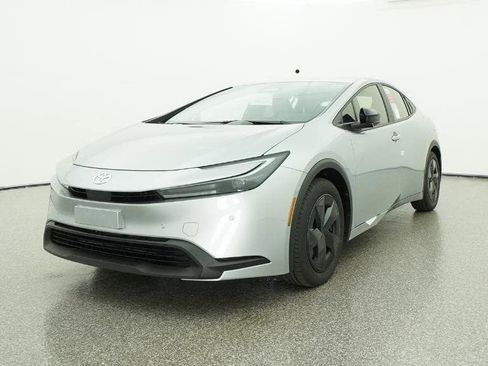 New 2026 Toyota Prius LE image 32