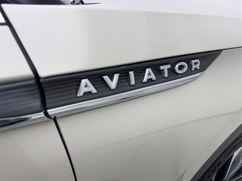 Used 2022 Lincoln Aviator Reserve w/ Equipment Group 201A image 24