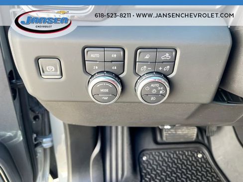 Used 2024 GMC Sierra 1500 AT4 w/ Technology Package image 17