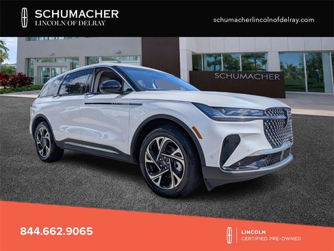 Used 2024 Lincoln Nautilus Premier image 1