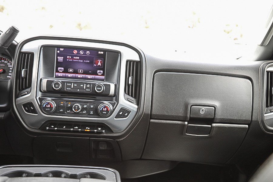 Used 2015 GMC Sierra 2500 SLT w/ SLT Preferred Package AWD/4WD image 13