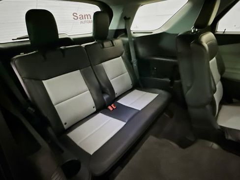 Used 2022 Ford Explorer XLT w/ Equipment Group 202A image 27