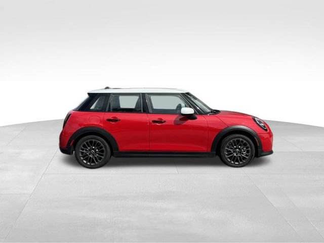 Used 2026 MINI Cooper 4-Door Hardtop FWD image 2