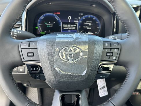 New 2026 Toyota Camry XLE w/ Premium Package FWD image 21