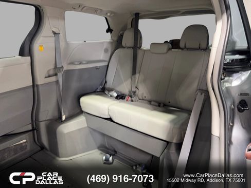 Used 2013 Toyota Sienna Limited w/ Premium Pkg FWD image 22
