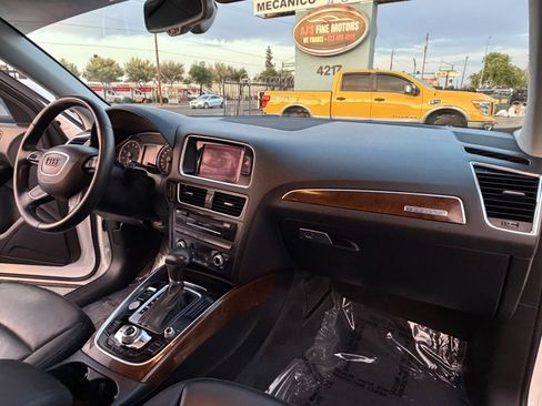 Used 2015 Audi Q5 2.0T Premium Plus w/ Technology Package AWD/4WD image 9