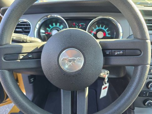 Used 2010 Ford Mustang GT image 24