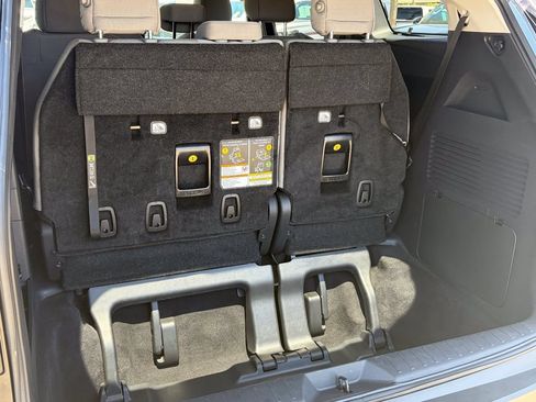 Certified 2026 Toyota Sienna LE FWD image 21