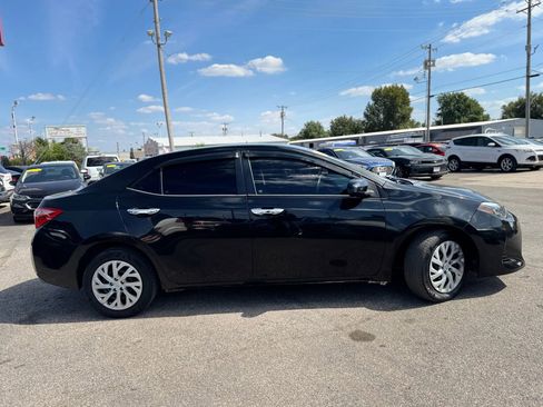 Used 2017 Toyota Corolla LE image 2