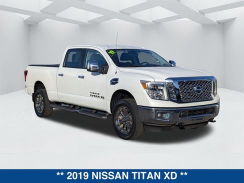 Used 2019 Nissan Titan SL w/ Texas Titan Edition image 2