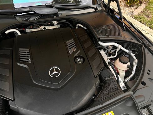 Used 2021 Mercedes-Benz S 580 4MATIC Sedan w/ Warmth & Comfort Package image 46