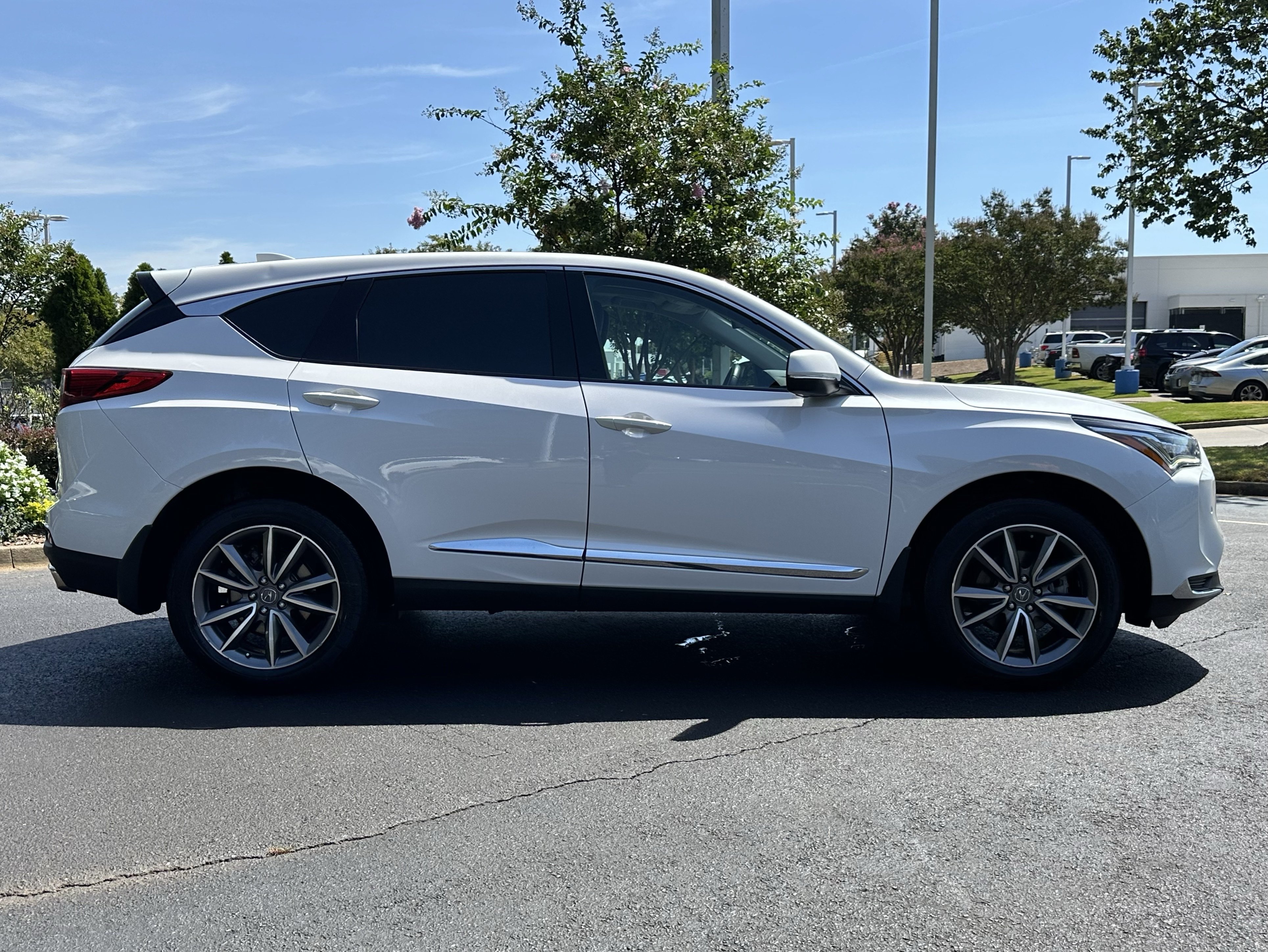 Used 2023 Acura RDX w/ Technology Package FWD image 11