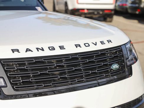 New 2026 Land Rover Range Rover SE image 5