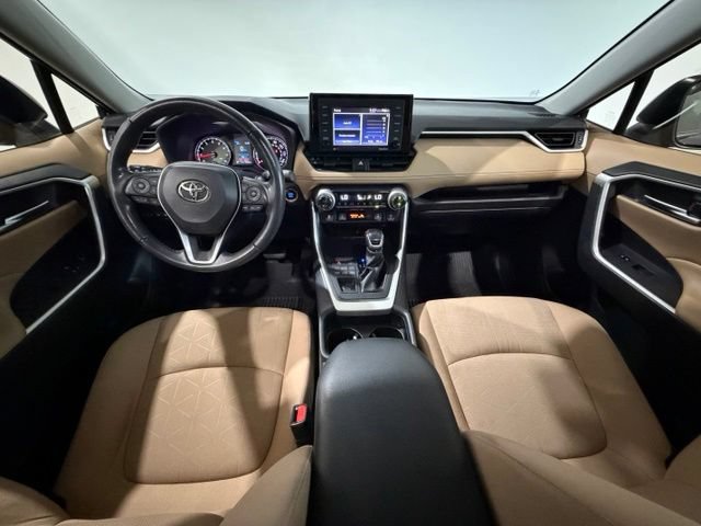 Used 2020 Toyota RAV4 XLE w/ Convenience Package AWD/4WD image 14