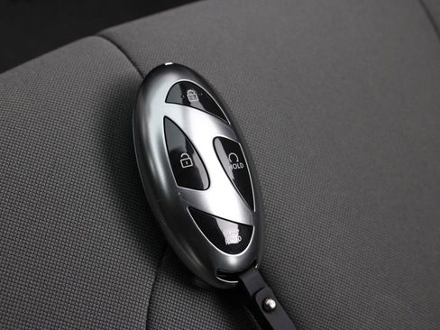 Certified 2024 Hyundai Elantra SEL FWD image 30