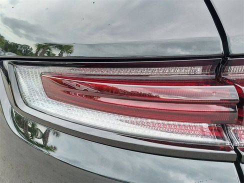 Certified 2025 Porsche Cayenne Base image 16