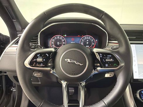 Used 2024 Jaguar XF R-Dynamic SE AWD/4WD image 27