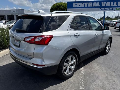 Used 2018 Chevrolet Equinox Premier FWD image 5