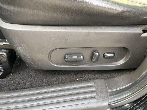 Used 2007 Ford Explorer XLT image 14