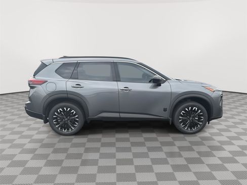 New 2026 Nissan Rogue Dark Armor FWD image 4