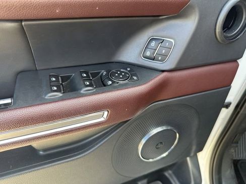 Used 2023 Ford Expedition Max Limited image 18