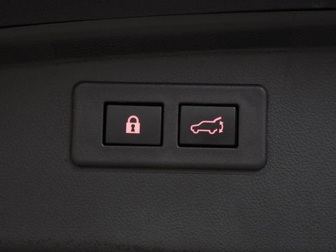 Used 2021 Subaru Outback Limited image 11