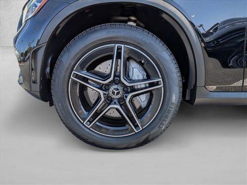 Certified 2022 Mercedes-Benz GLC 300 image 24