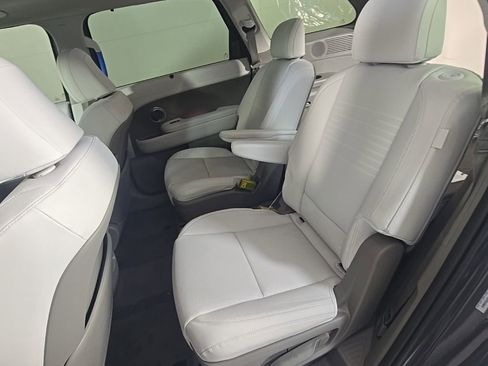 New 2026 Hyundai Palisade Limited FWD image 29
