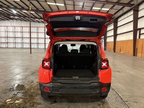 Used 2019 Jeep Renegade Sport AWD/4WD image 12