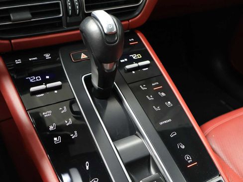 Used 2023 Porsche Macan GTS AWD/4WD image 29