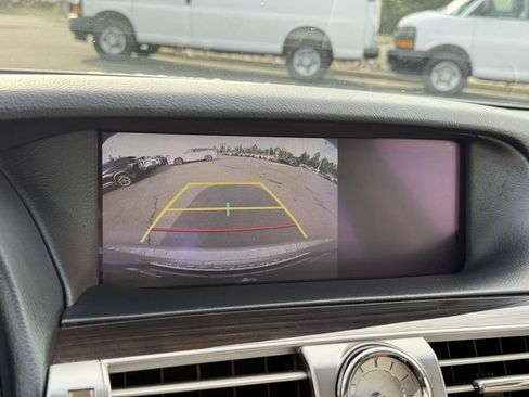 Used 2017 Lexus LS 460 AWD w/ Comfort Package image 11