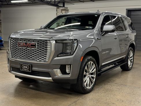 Used 2021 GMC Yukon Denali w/ Denali Ultimate Package AWD/4WD image 3