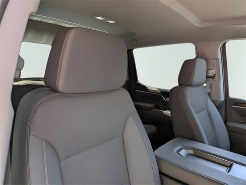 New 2025 GMC Sierra 1500 Elevation image 40