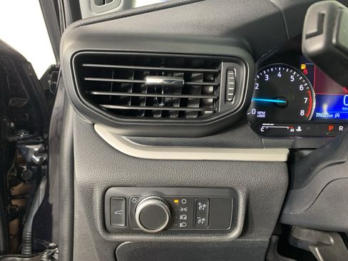 Used 2020 Ford Explorer XLT RWD image 16
