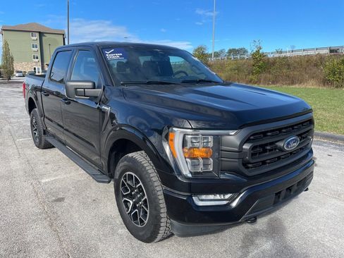 Certified 2023 Ford F150 XLT w/ Equipment Group 302A High image 3