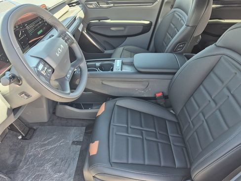 New 2026 Kia EV9 Land w/ Nightfall Edition Package AWD/4WD image 10