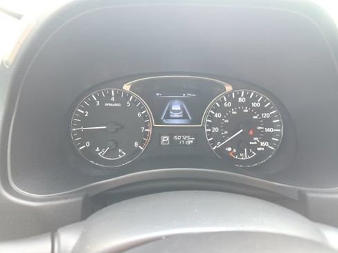 Used 2015 Nissan Pathfinder Platinum w/ Cargo Package FWD image 16